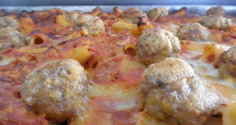 Pasta al forno con polpettine. La ricetta di Leonardo