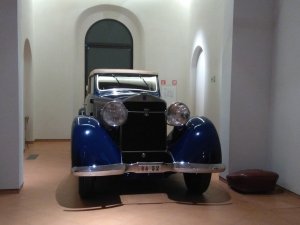 automobile_-_art_deco_-forli