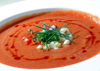 Come preparare il GAZPACHO: in cucina con Bettina