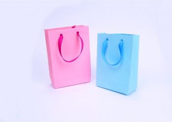 Come fare una borsa “ecofriendly” di carta
